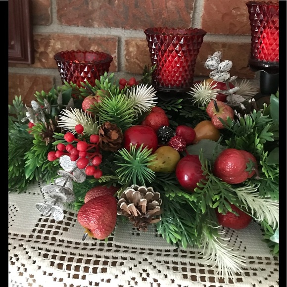 Rare 1970’s Christmas Ruby Glass Candle Centerpiece - Picture 8 of 16